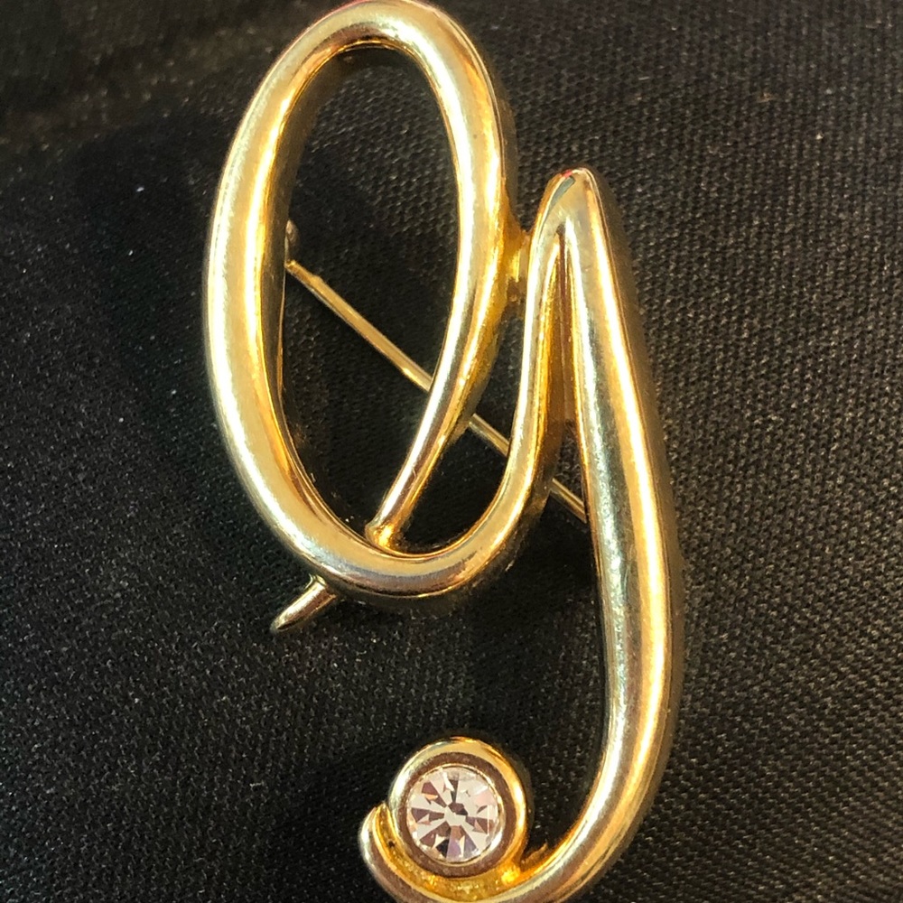 VINTAGE Monet Signed Pin Brooch G Jewelry